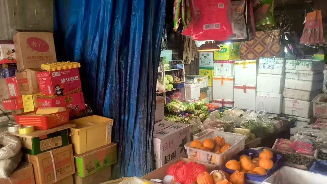 阿坝州金川籍群众在色达拾金不昧 五万元财物完璧归赵